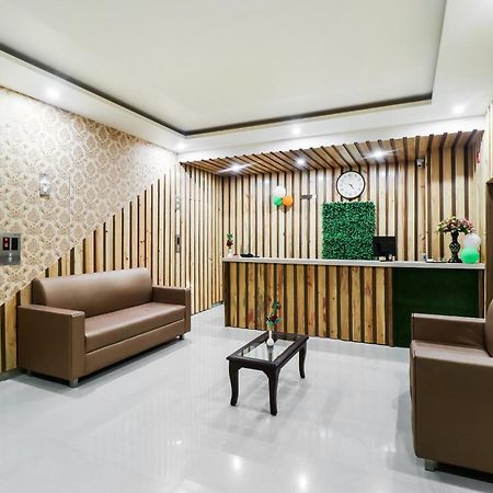 Hotel Grand 81 Фаридабад Екстериор снимка