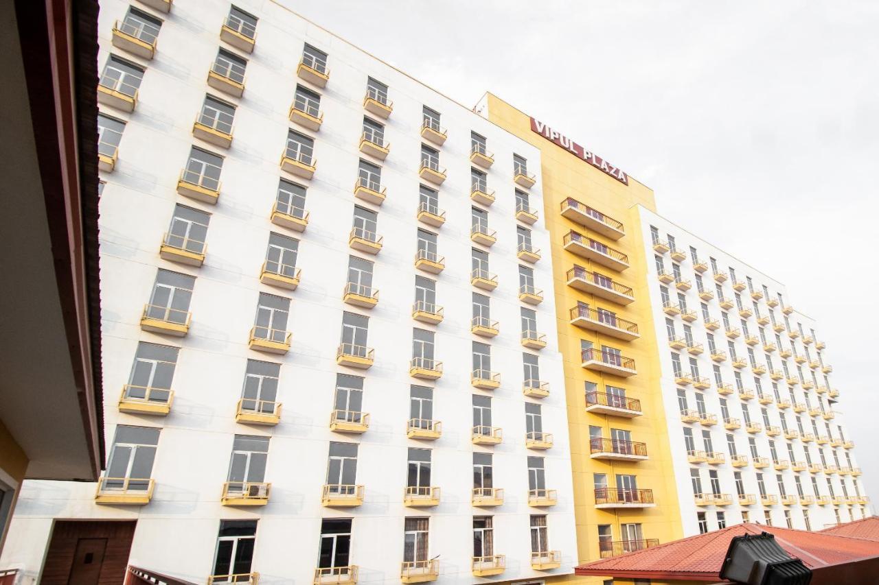 Hotel Grand 81 Фаридабад Екстериор снимка