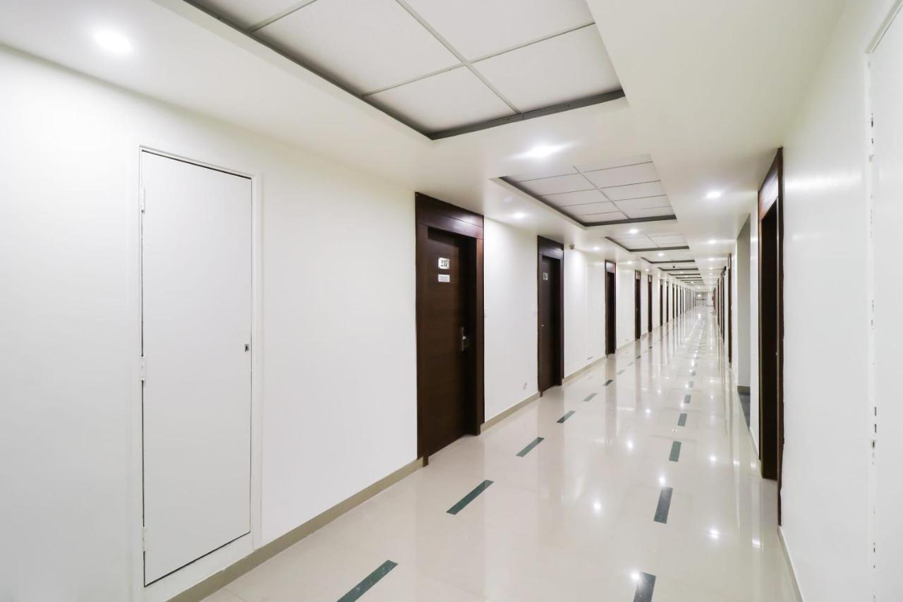Hotel Grand 81 Фаридабад Екстериор снимка