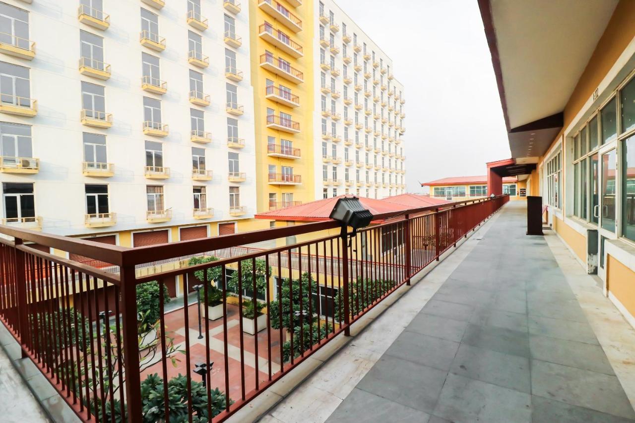 Hotel Grand 81 Фаридабад Екстериор снимка